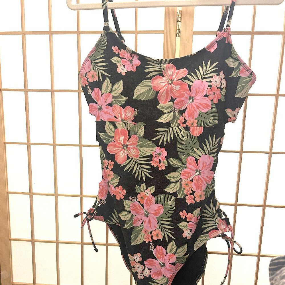 XXL True‎ Craft 'Rio' Floral Print Lace Up Sides Scoop Neck One Piece Swimsuit